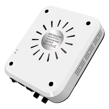 Aspirator cu Freza Manichiura 2 in 1 Blueque 858-18Plus | Set Capete Inclus vazut din unghi inferior, prezentand fantele circulare de ventilatie de pe spatele carcasei albe si piciorusele anti-alunecare.