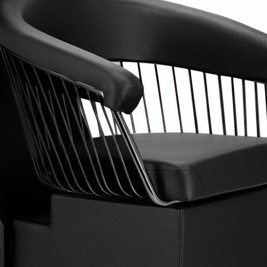 Detaliu tapițerie premium și finisaje moderne pentru scafă profesională barber Zoe destinată saloanelor premium