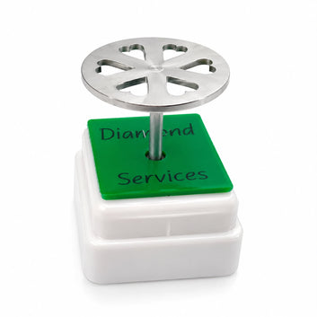Cap de freza disc metalic Pododisc 25 mm marimea L pentru pedichiura, prezentat pe suport.