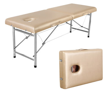 Pat Masaj Profesional si Masa Gene Portabila Premium Gold | 183x60 cm Pliabil asezat pe fundal alb, prezentat atat deschis cu structura metalica lucioasa la vedere, cat si strans sub forma de geanta compacta de transport.