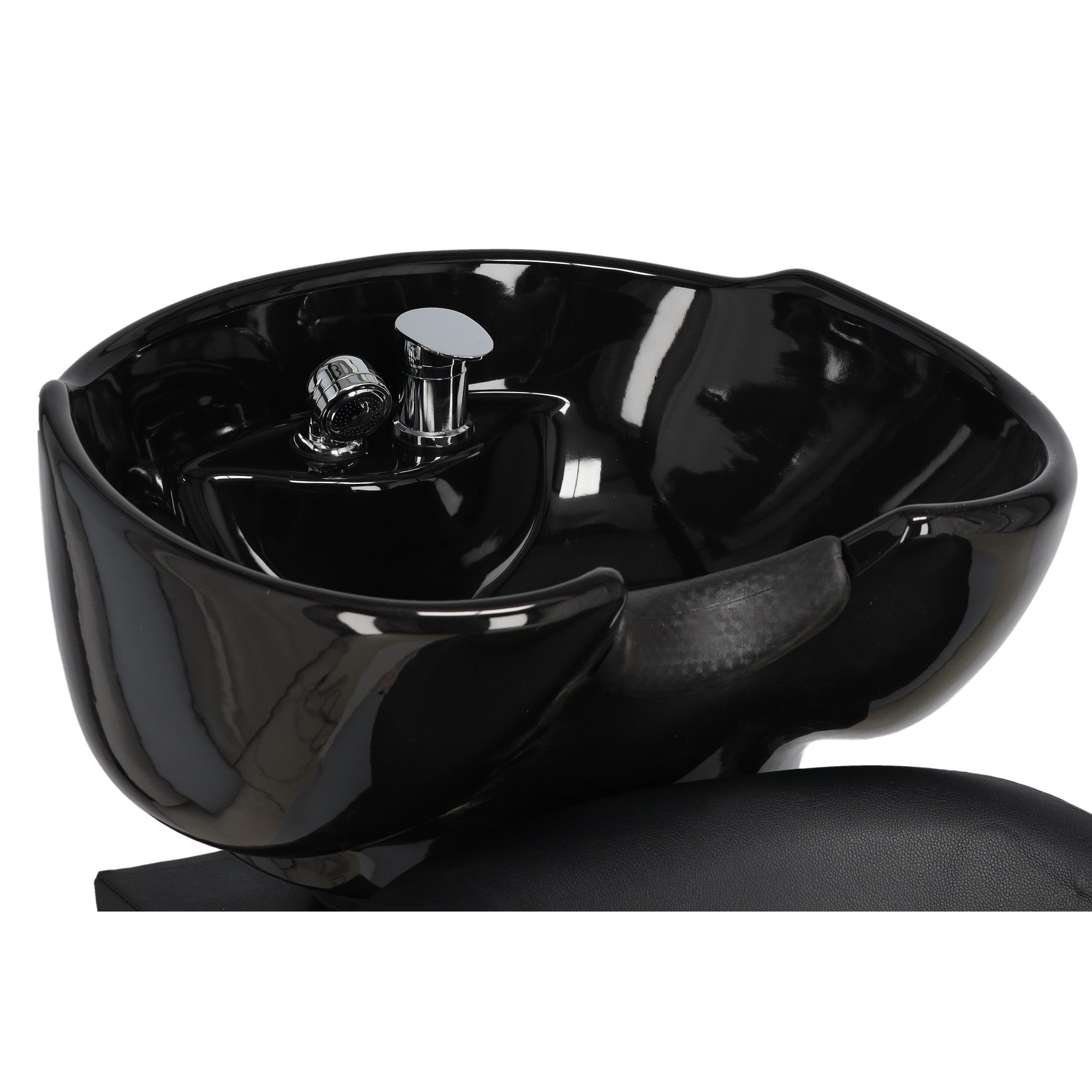 Detaliu de aproape cu bolul ceramic negru al scafei Pikos, prevazut cu protectie din silicon pentru gât si armatura integrata.
