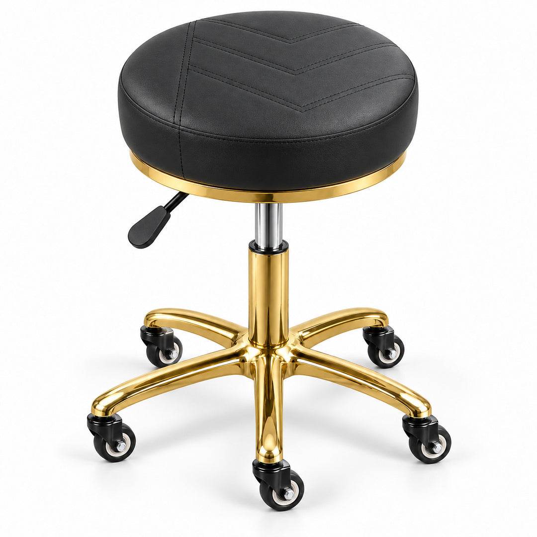 Scaun cosmetică DIVA Gold negru, cu șezut rotund cu cusături în V, bază aurie cu cinci roți și manetă neagră de reglare, pe fundal alb.